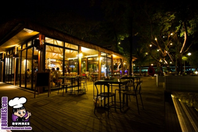 ร้านอาหารไทย ชมนา