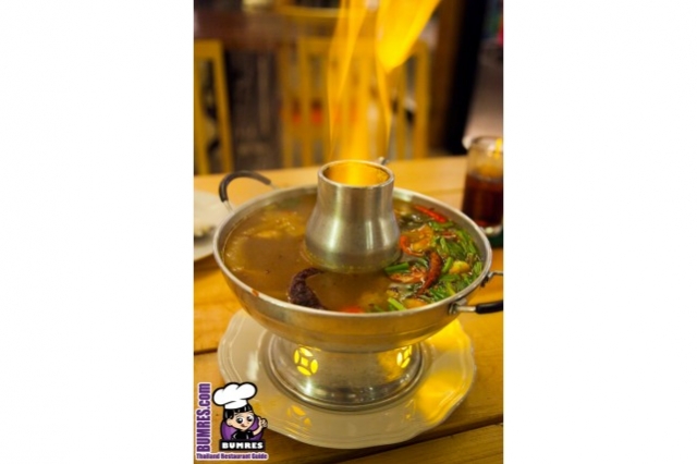 ร้านอาหารไทย ชมนา