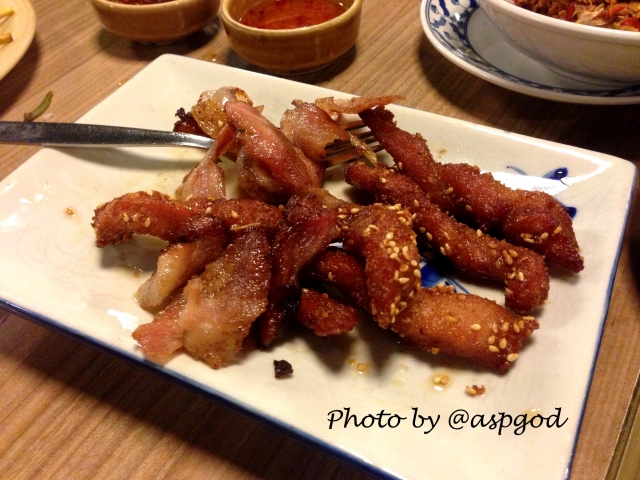 ร้านอาหารไทย ไก่โต้ง
