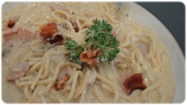 ร้านอาหารกรุงเทพ Sometime's cafe & Bistro